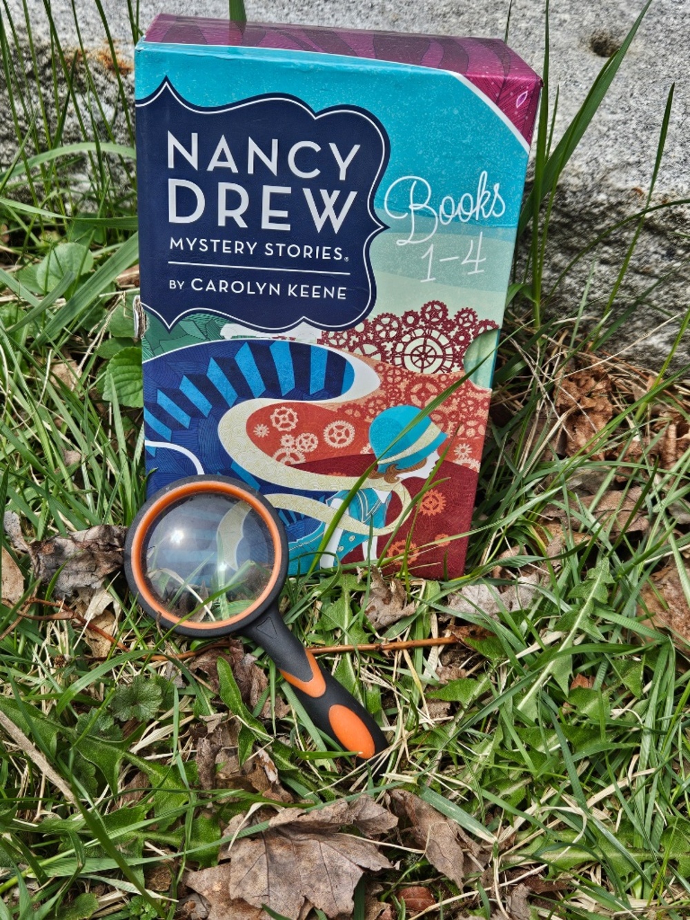 Nancy Drew Book Set - Picture 2 of 16